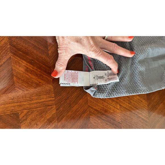 Compressport On/Off Ventilation Athletic Shirt Gray White Size Small XS - Picture 14 of 15